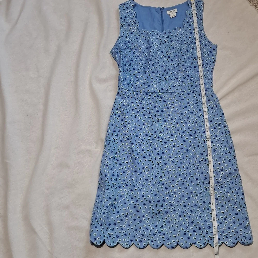 J. Crew Factory Scalloped edged‎ floral basket weave dress. Size 00. Light Blue.